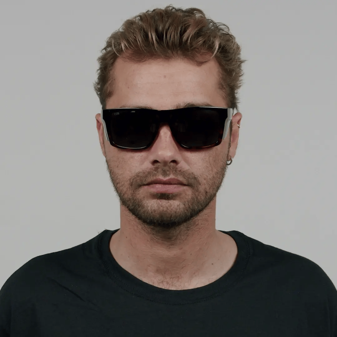 Outrigger Z87+ Gloss Black Tortoise